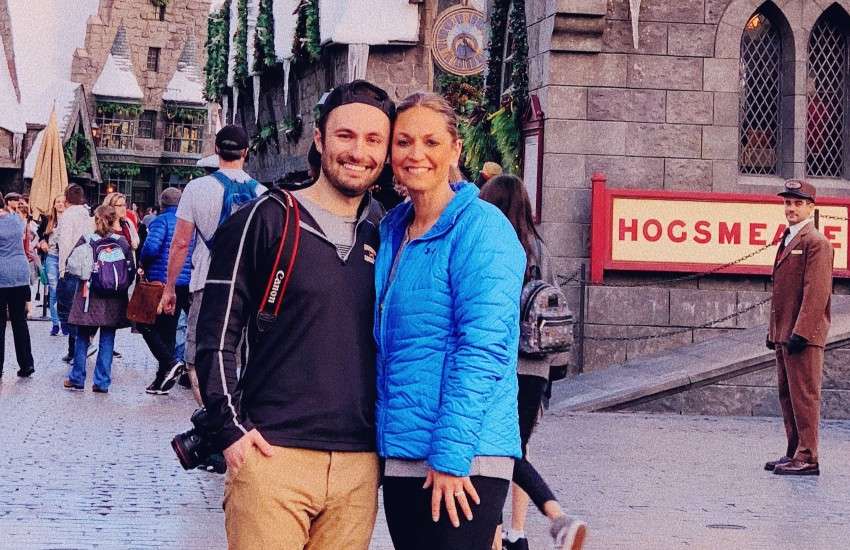 Bryden Giving and his mom at Wizarding World