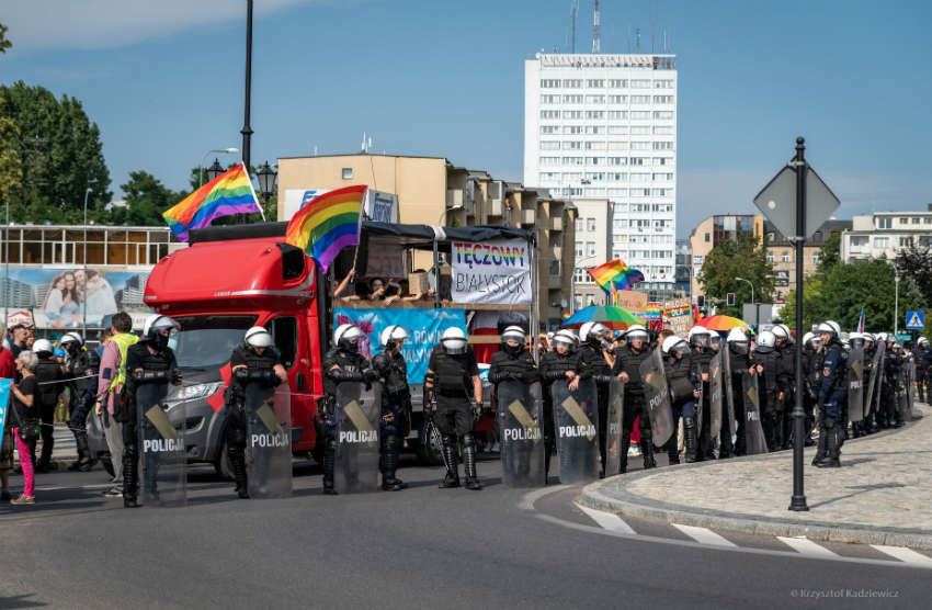 Polish counter protests